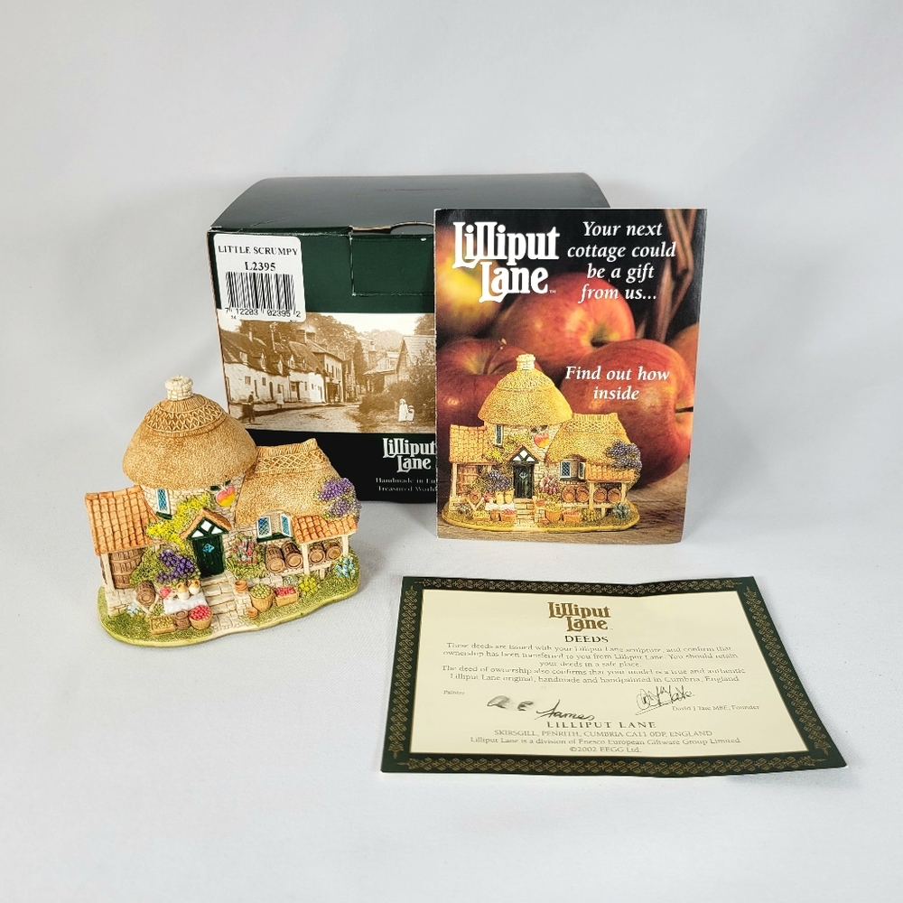 Lilliput Lane "Little Scrumpy" L2395 - 2001 Vintage Cottage House w/ Box & Deed
